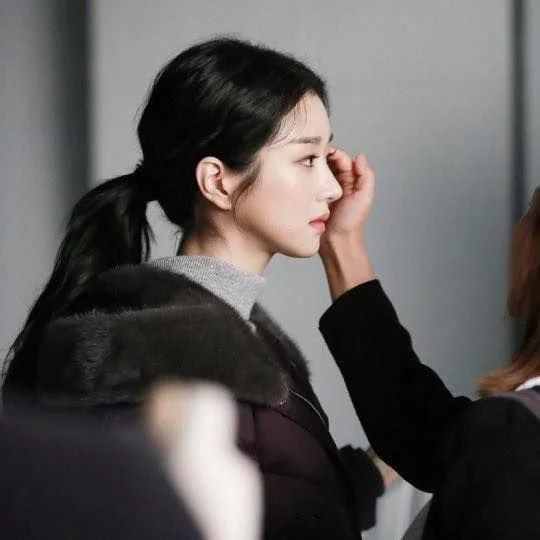 [잡담] 서예지) 서예지 옆에서 본 얼굴라인 | 인스티즈