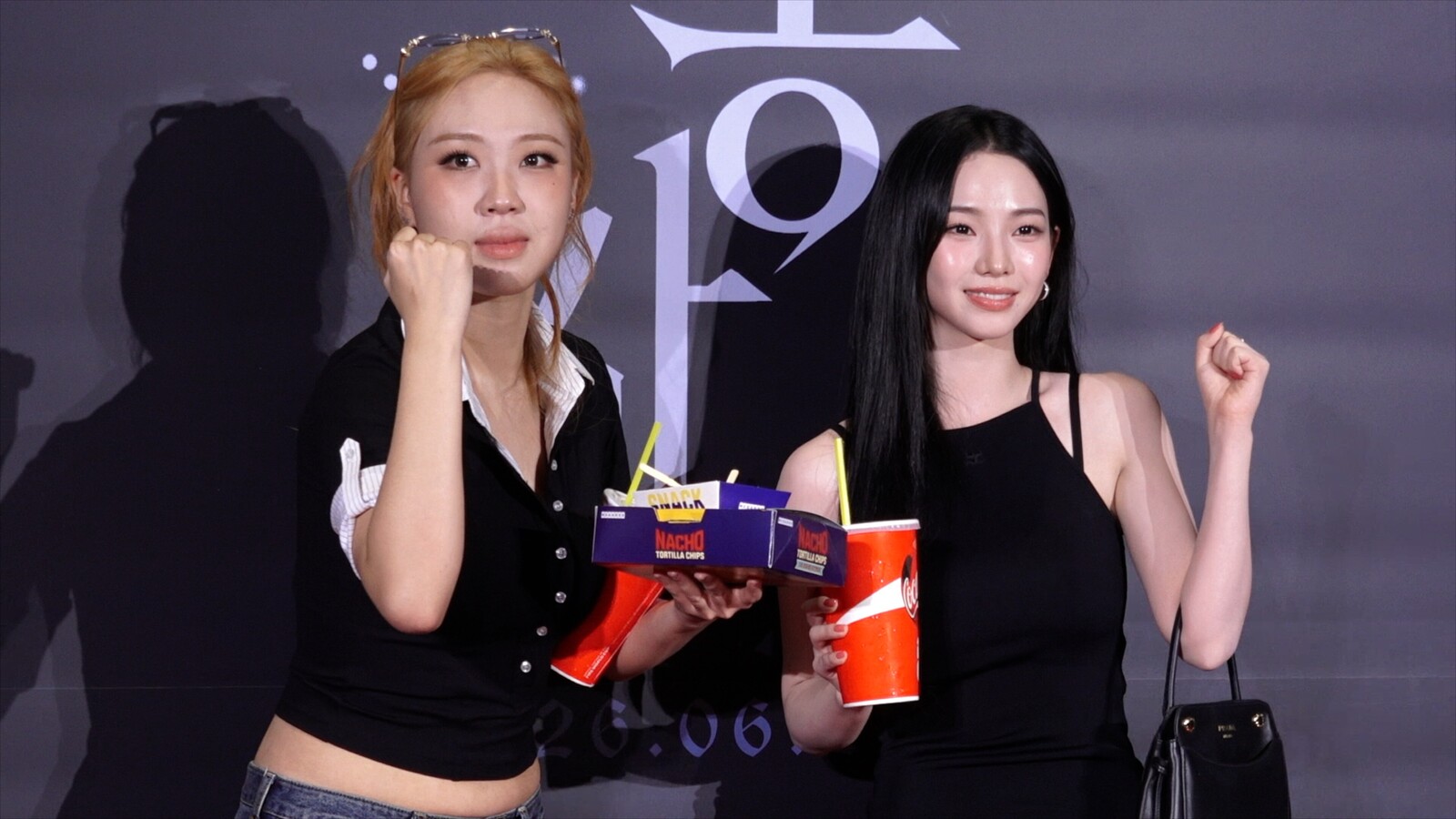 [잡담] 영지랑 카리나랑 같이 시사회갔넹 | 인스티즈