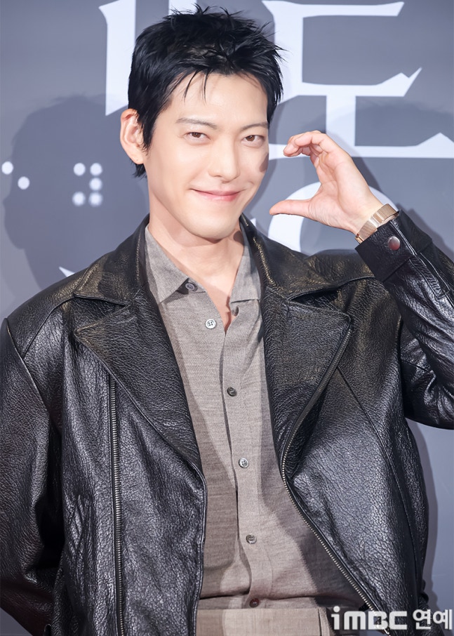 [잡담] 김우빈) 오늘 눈동자 시사회 참석한 김우빈 기자사진 | 인스티즈