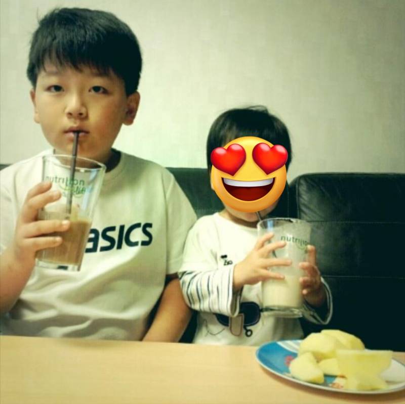 [잡담] 동헌이 애기때 사진 왤케 귀여움? ㅠㅠ | 인스티즈