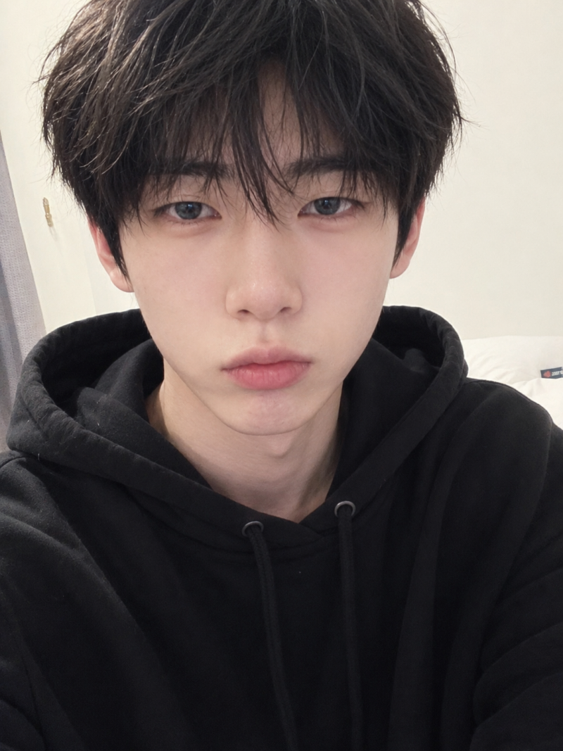 [잡담] 내사진으로 남자로바꿔달랫는데 | 인스티즈