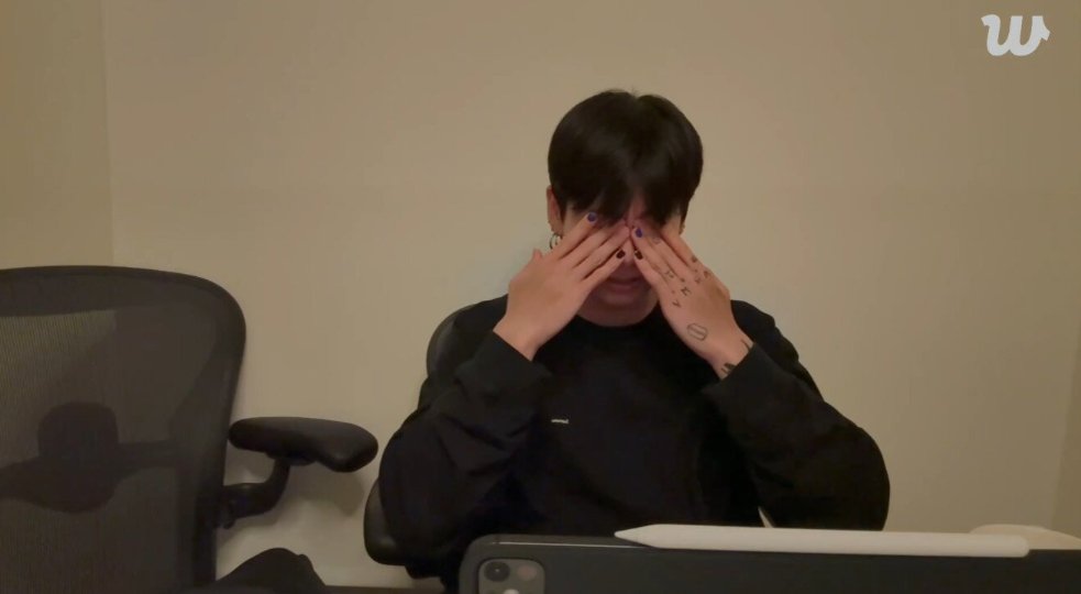 [잡담] 정국 눈물 꾹 참는 거 보니까 이제 울보 아닌가 싶다가도 | 인스티즈