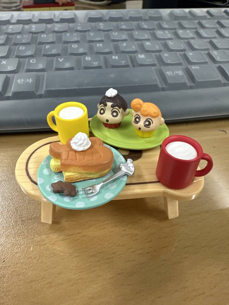 [잡담] 둘 중 하나만 골라주고 가쥬랑!!! | 인스티즈