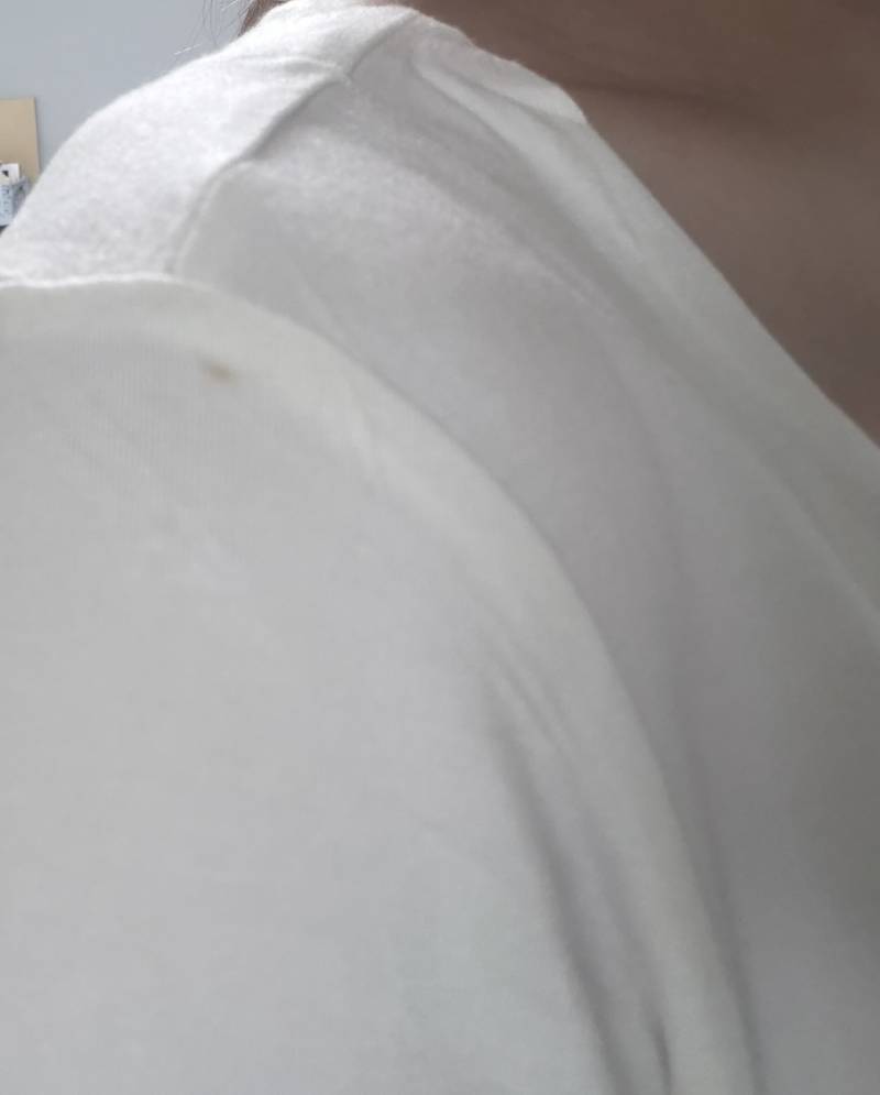 [잡담] 익들은 옷 이정도 오염 환불해? | 인스티즈