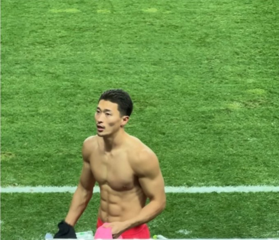 [잡담] 조규성 피지컬 진짜 개쩐다… | 인스티즈