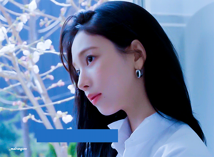 [잡담] 카리나 샤넬 뷰티 비하인드 GIF | 인스티즈