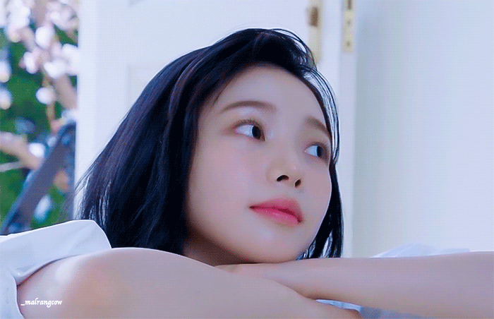 [잡담] 카리나 샤넬 뷰티 비하인드 GIF | 인스티즈