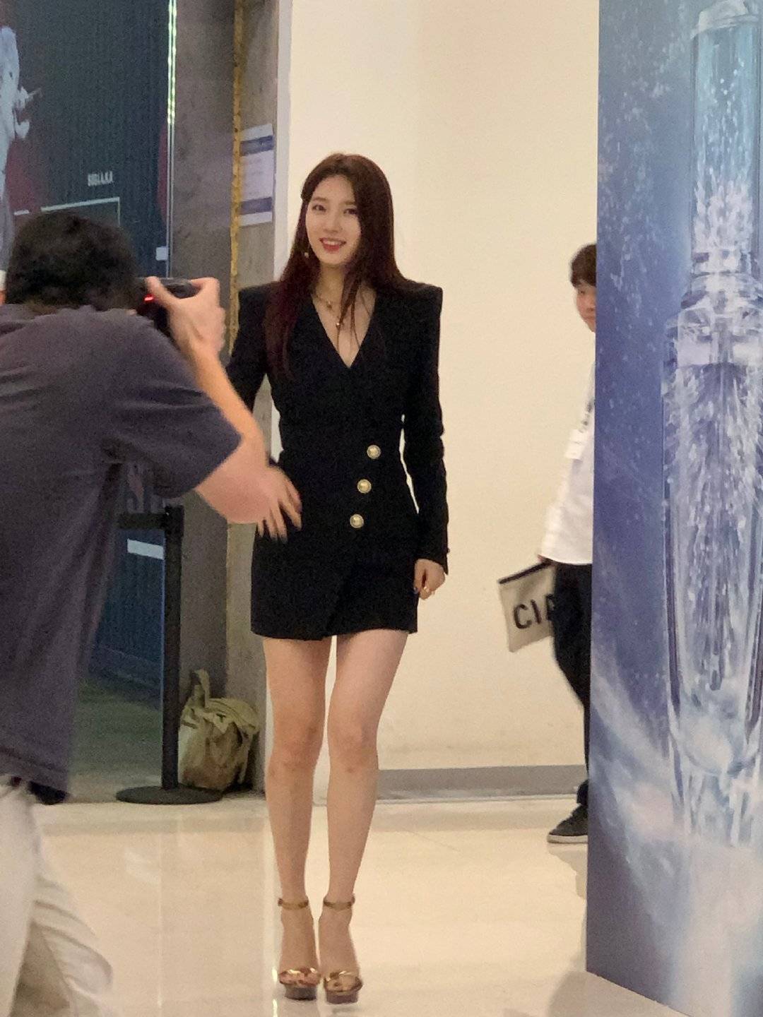 [잡담] 수지) 폰카로 찍은 배수지 실물 | 인스티즈