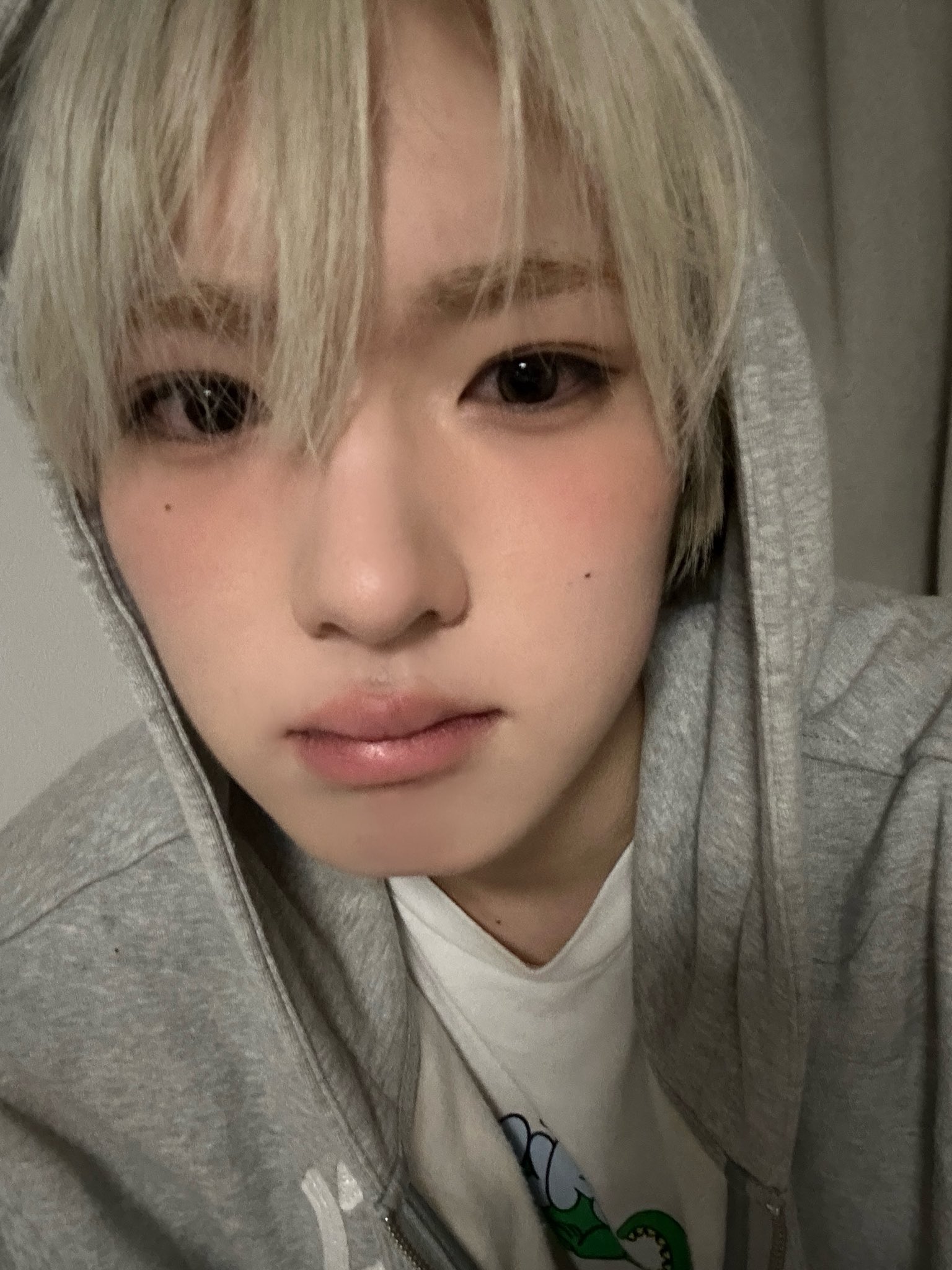 [잡담] 사쿠야 너무 예쁘게 생겻어 | 인스티즈