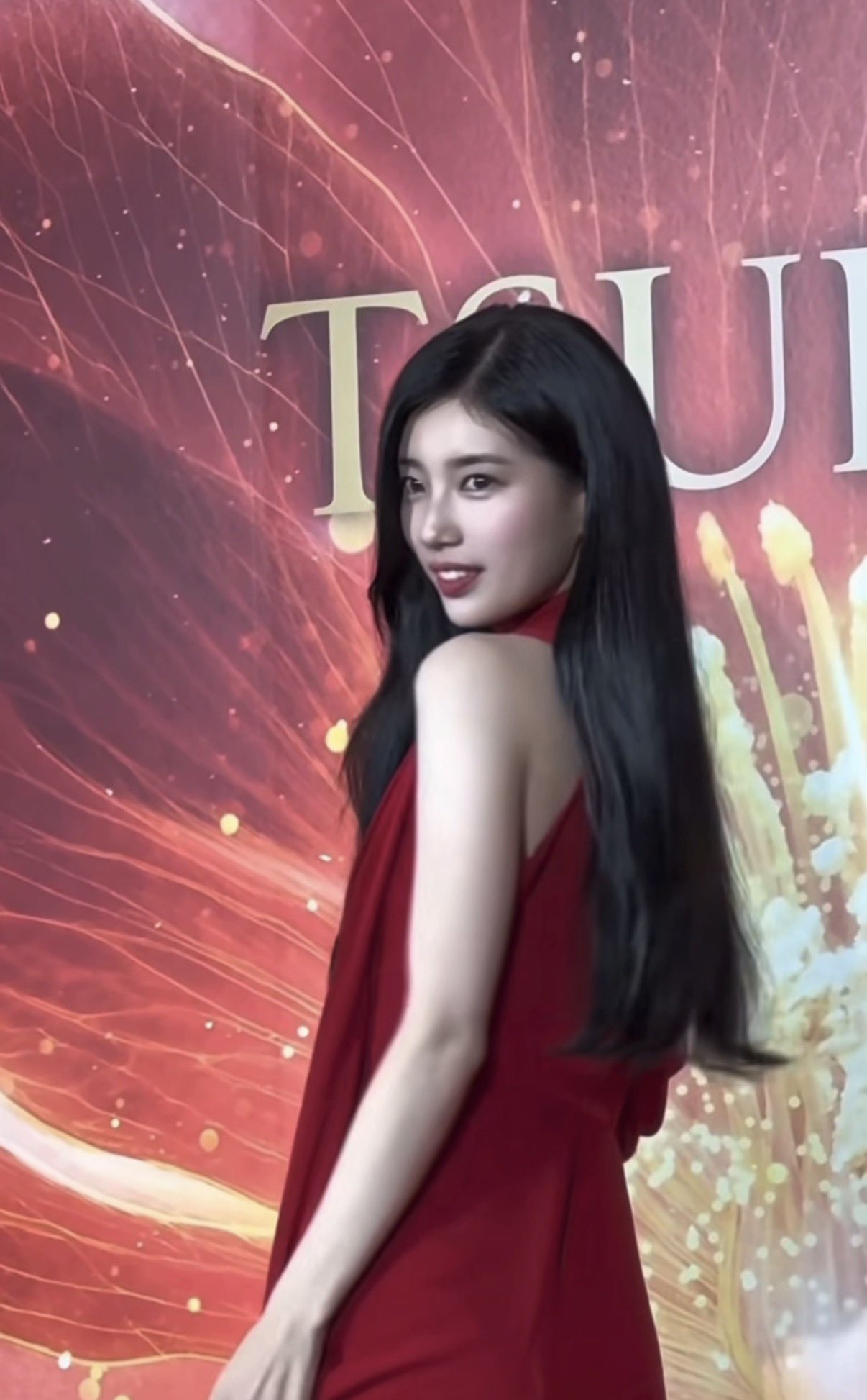 [잡담] 수지) 츠바키 20주년 파티 참석한 수지 직찍 | 인스티즈