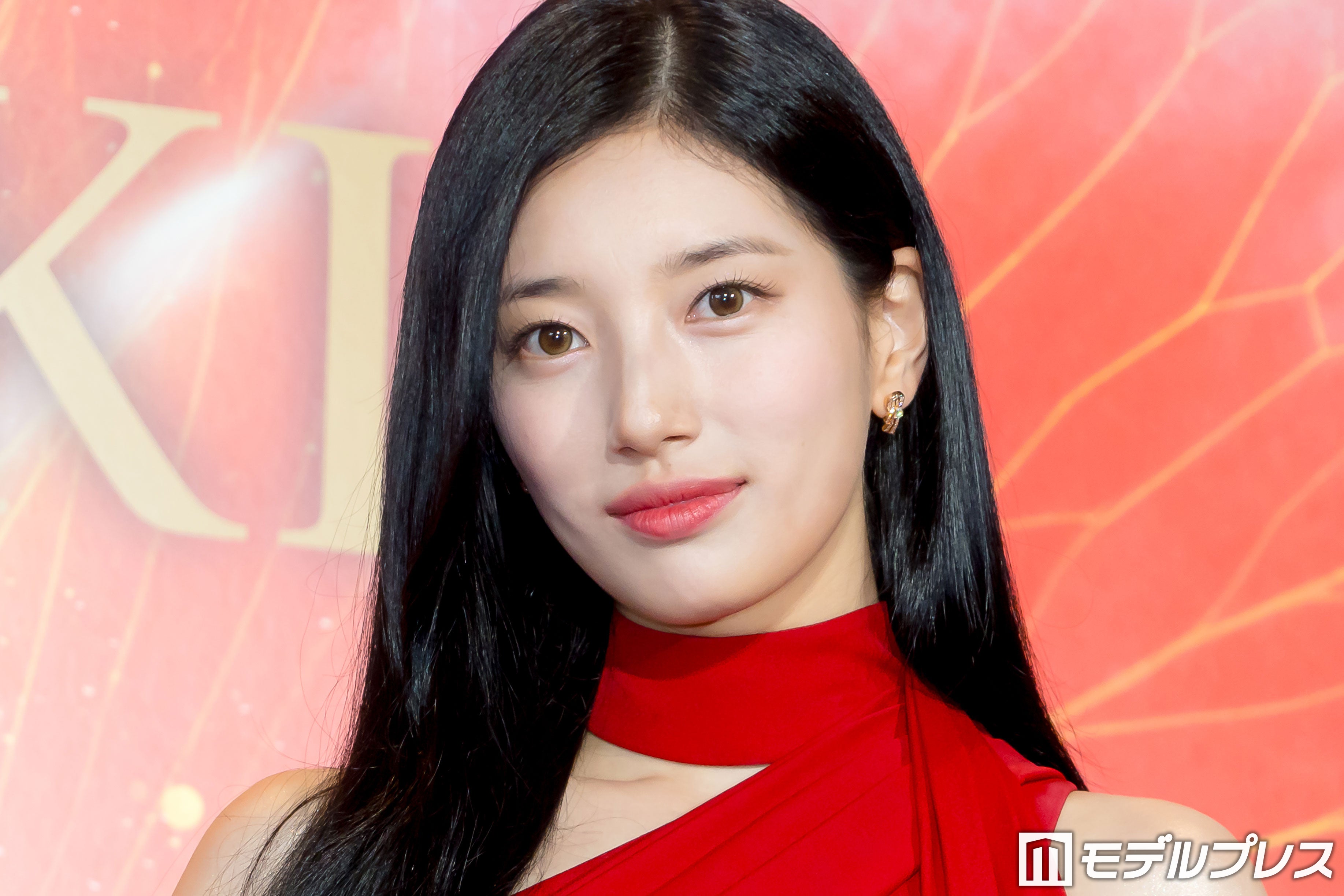 [잡담] 수지) 오늘자 츠바키 20주년 행사 수지 기사사진 | 인스티즈