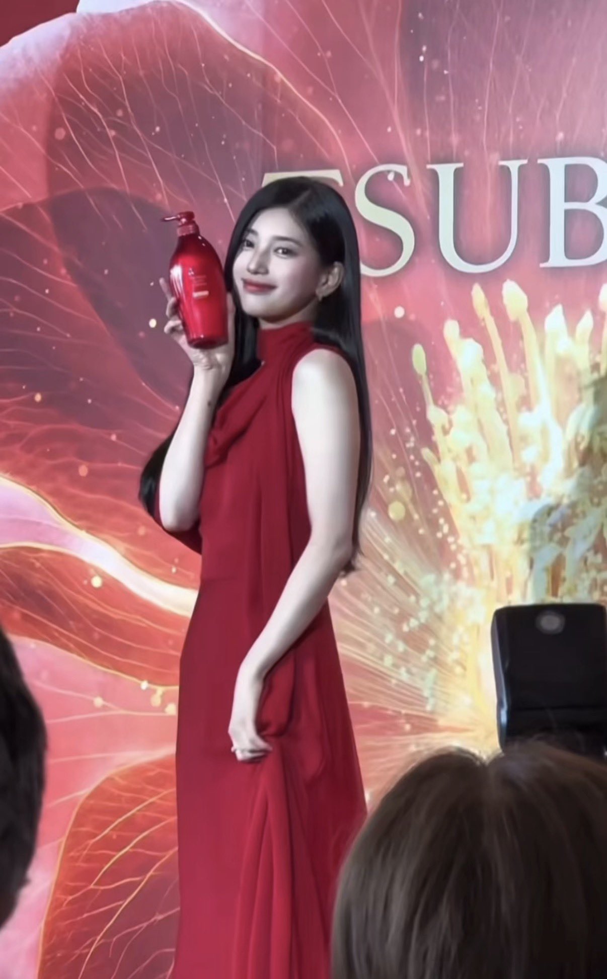 [잡담] 수지) 츠바키 20주년 파티 참석한 수지 직찍 | 인스티즈