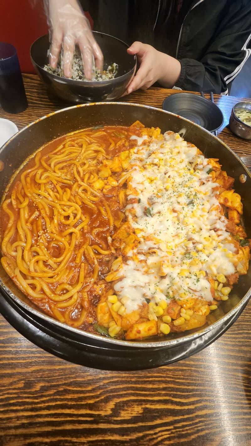 [잡담] 와...닭갈비 오랜만인데 맛있다ㅠ | 인스티즈