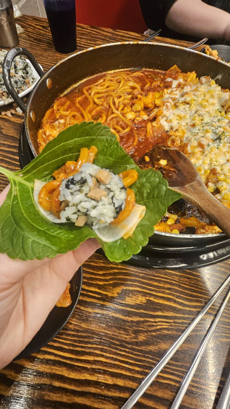 [잡담] 와...닭갈비 오랜만인데 맛있다ㅠ | 인스티즈