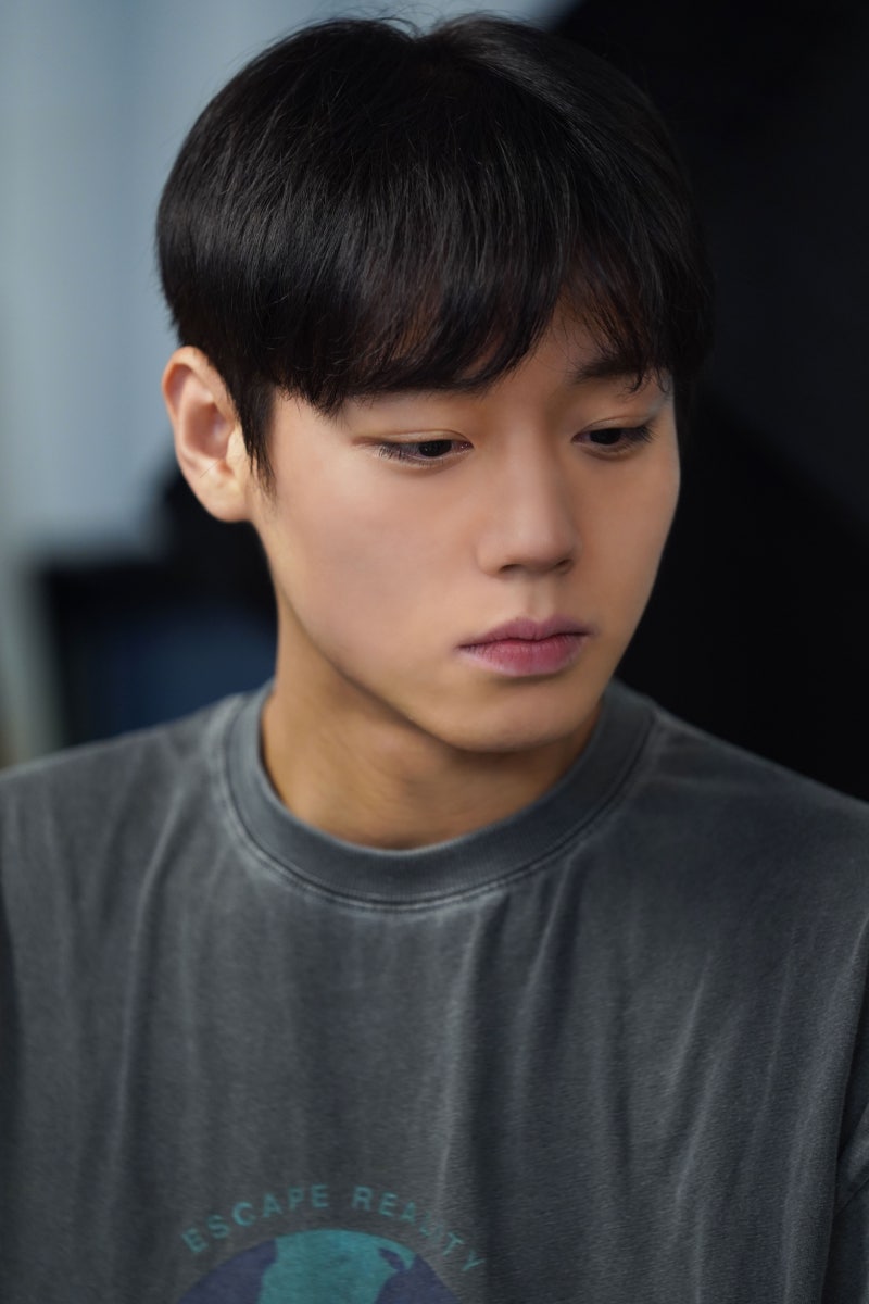 [잡담] 취사병 전설이 되다) 와 박지훈 취사병 비하인드 사진 얼굴 미쳤음 | 인스티즈