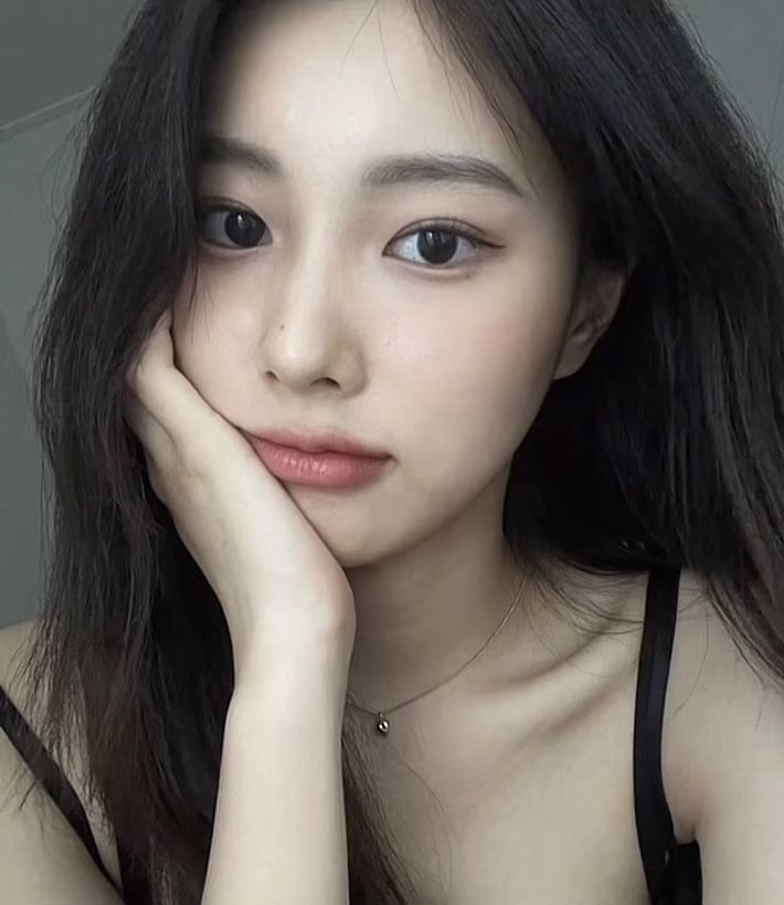 [잡담] 좋아하는 분위기인데 특징 뭐같음? | 인스티즈
