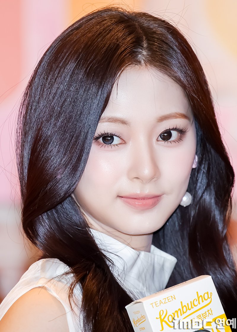 [잡담] 오늘 트와이스 ㅈㅉ 예뻤네 | 인스티즈