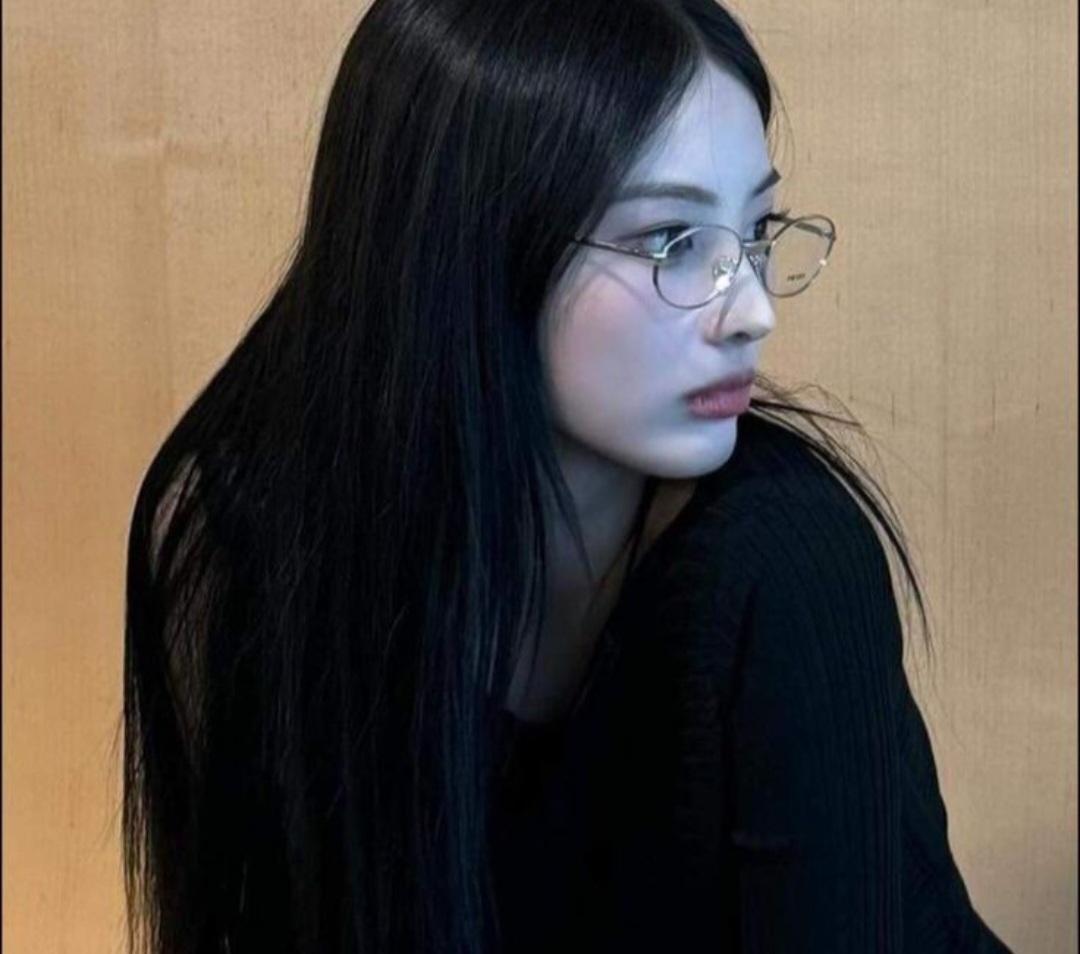 [잡담] 좋아하는 분위기인데 특징 뭐같음? | 인스티즈