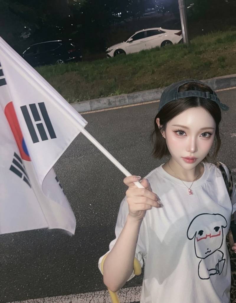 [잡담] 이런 셀카 사지는 어떻게 치는거임 | 인스티즈