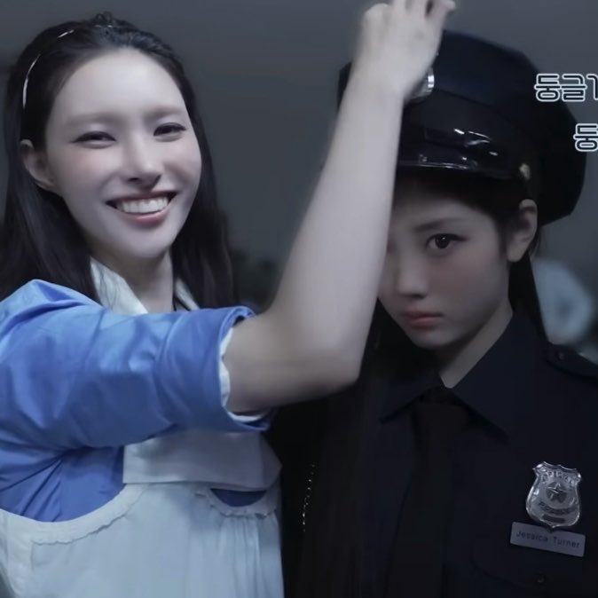 [잡담] 원희 윤아언니한테 놀림 당해서 최대한으로 째려봄 | 인스티즈