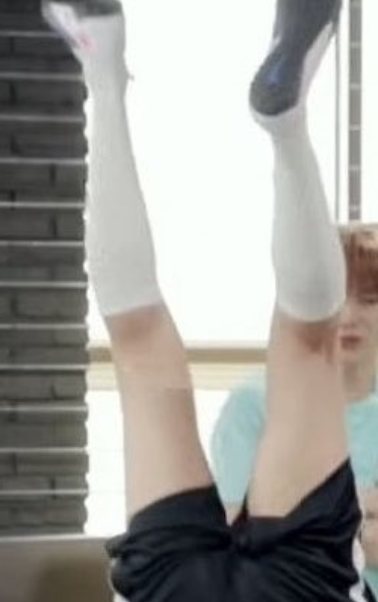 [잡담] 아니 이거 ㄹㅇ 은석 다리임? | 인스티즈