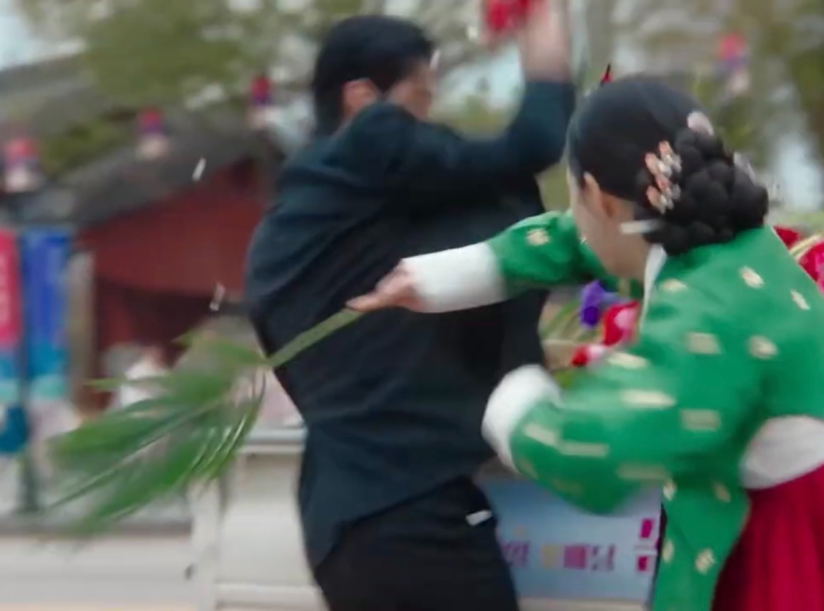 [잡담] 멋진신세계) 와 이제 풀도 데칼임? 난 세계 집 대군 집이랑 비슷하게 해놓은줄 알았는데 꽃 야차 데칼때문에 | 인스티즈