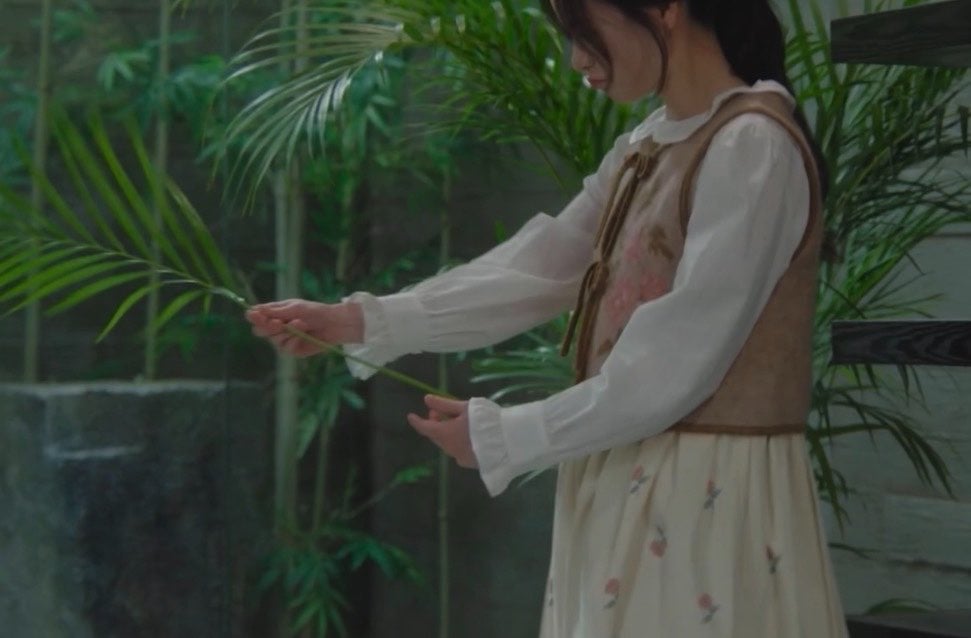 [잡담] 멋진신세계) 와 이제 풀도 데칼임? 난 세계 집 대군 집이랑 비슷하게 해놓은줄 알았는데 꽃 야차 데칼때문에 | 인스티즈