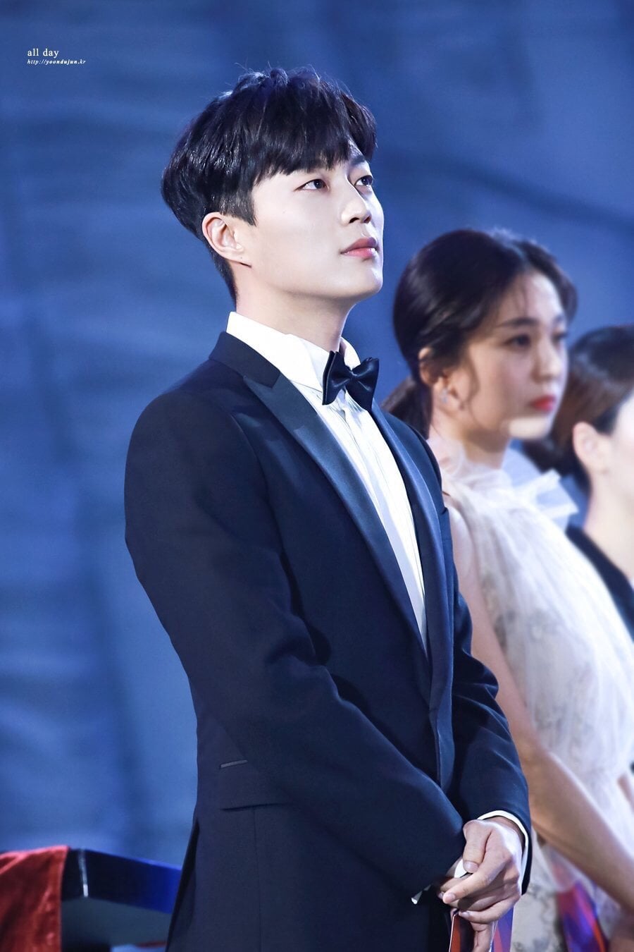 [잡담] 윤두준 옷걸이 개좋다? | 인스티즈