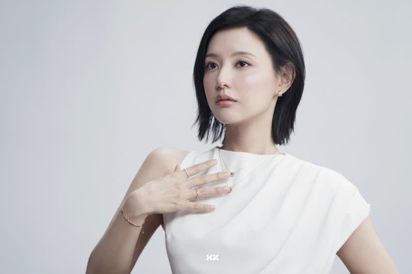 [잡담] 배우 김지원 소속사 올린 스톤헨지 비하인드 사진들 | 인스티즈