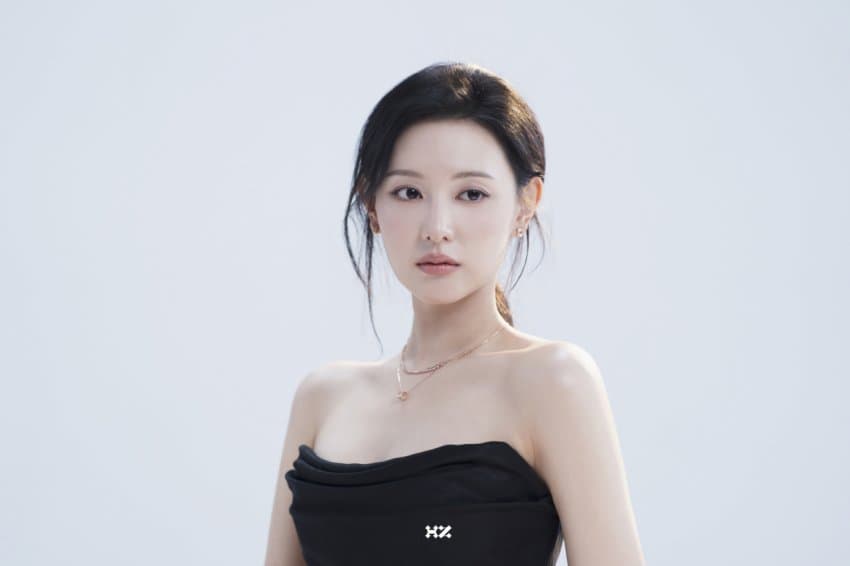 [잡담] 배우 김지원 소속사 올린 스톤헨지 비하인드 사진들 | 인스티즈