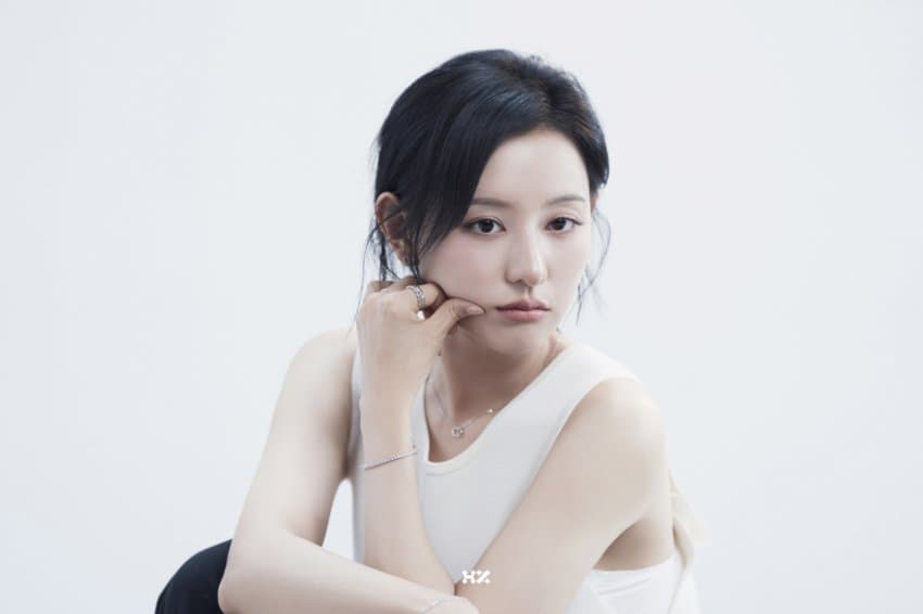 [잡담] 배우 김지원 소속사 올린 스톤헨지 비하인드 사진들 | 인스티즈