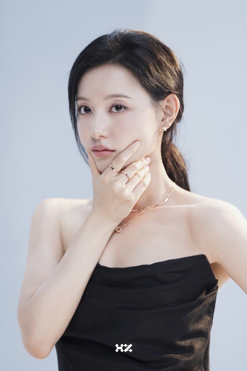 [잡담] 배우 김지원 소속사 올린 스톤헨지 비하인드 사진들 | 인스티즈