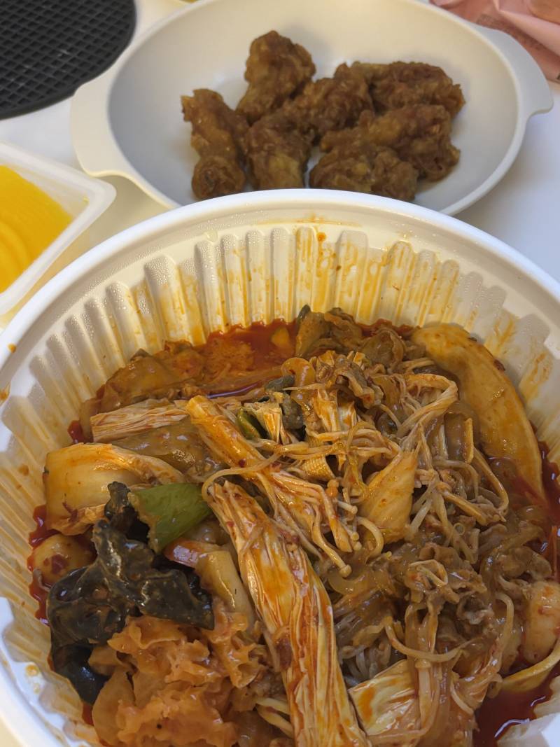 [잡담] 로제마라샹궈랑 허콤 먹는중 | 인스티즈
