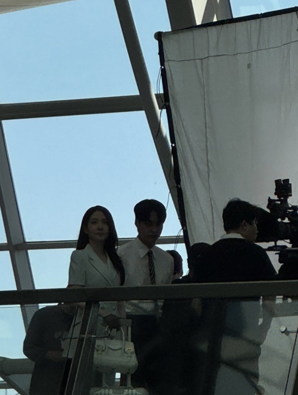[잡담] 오싹한연애) 공항 목격짤 또 떴다 | 인스티즈