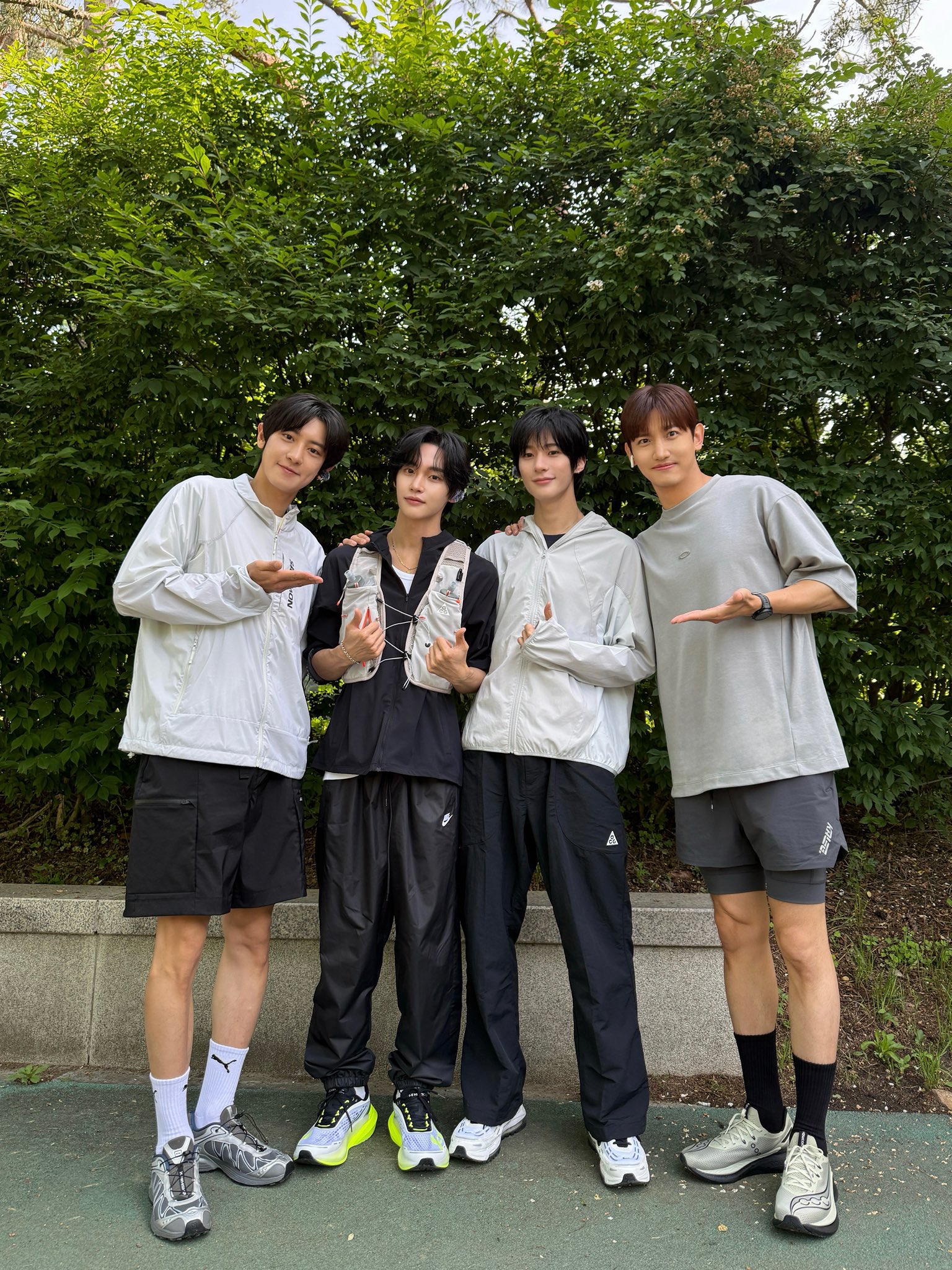 [잡담] 창민 찬열 원빈 앤톤 보니까 슴 얼굴폼 좋긴하다 | 인스티즈