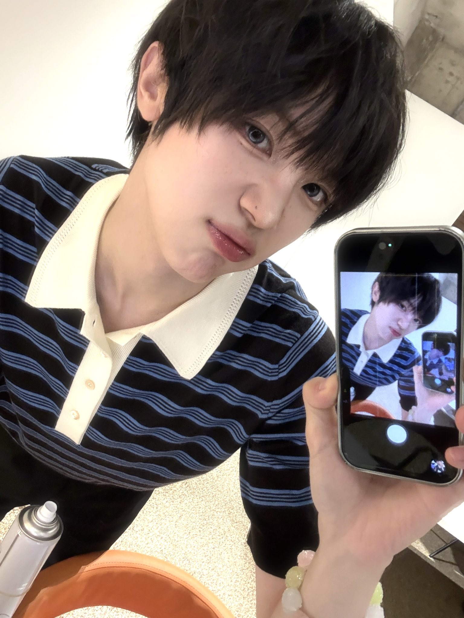 [잡담] 흑발 벽안 미소년 💙 | 인스티즈