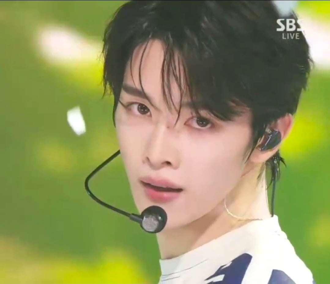 [잡담] 성찬 이얼굴로 찍은 셋로그.. | 인스티즈