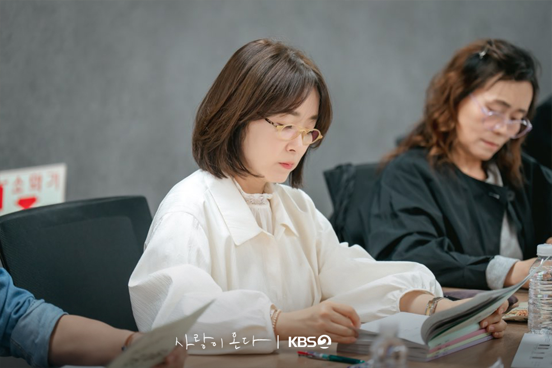 [잡담] 사랑이온다) 첫 만남부터 완성된 케미✨따뜻한 웃음과 설렘이 가득했던 대본리딩 현장📖 | 인스티즈