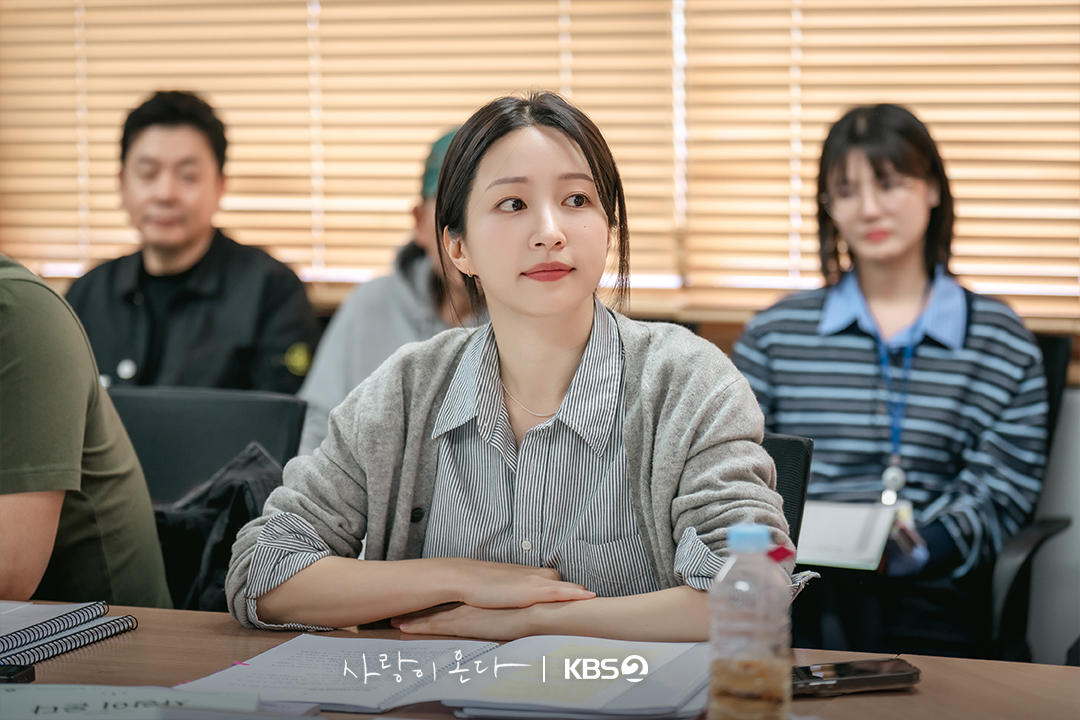 [잡담] 사랑이온다) 첫 만남부터 완성된 케미✨따뜻한 웃음과 설렘이 가득했던 대본리딩 현장📖 | 인스티즈