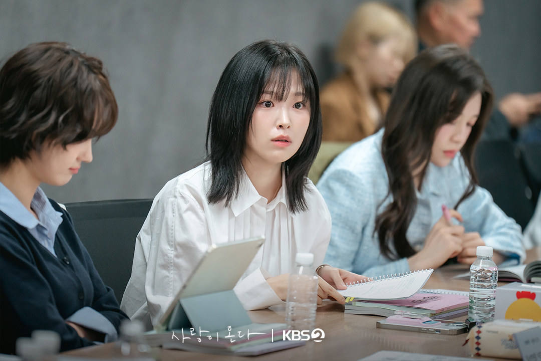 [잡담] 사랑이온다) 첫 만남부터 완성된 케미✨따뜻한 웃음과 설렘이 가득했던 대본리딩 현장📖 | 인스티즈