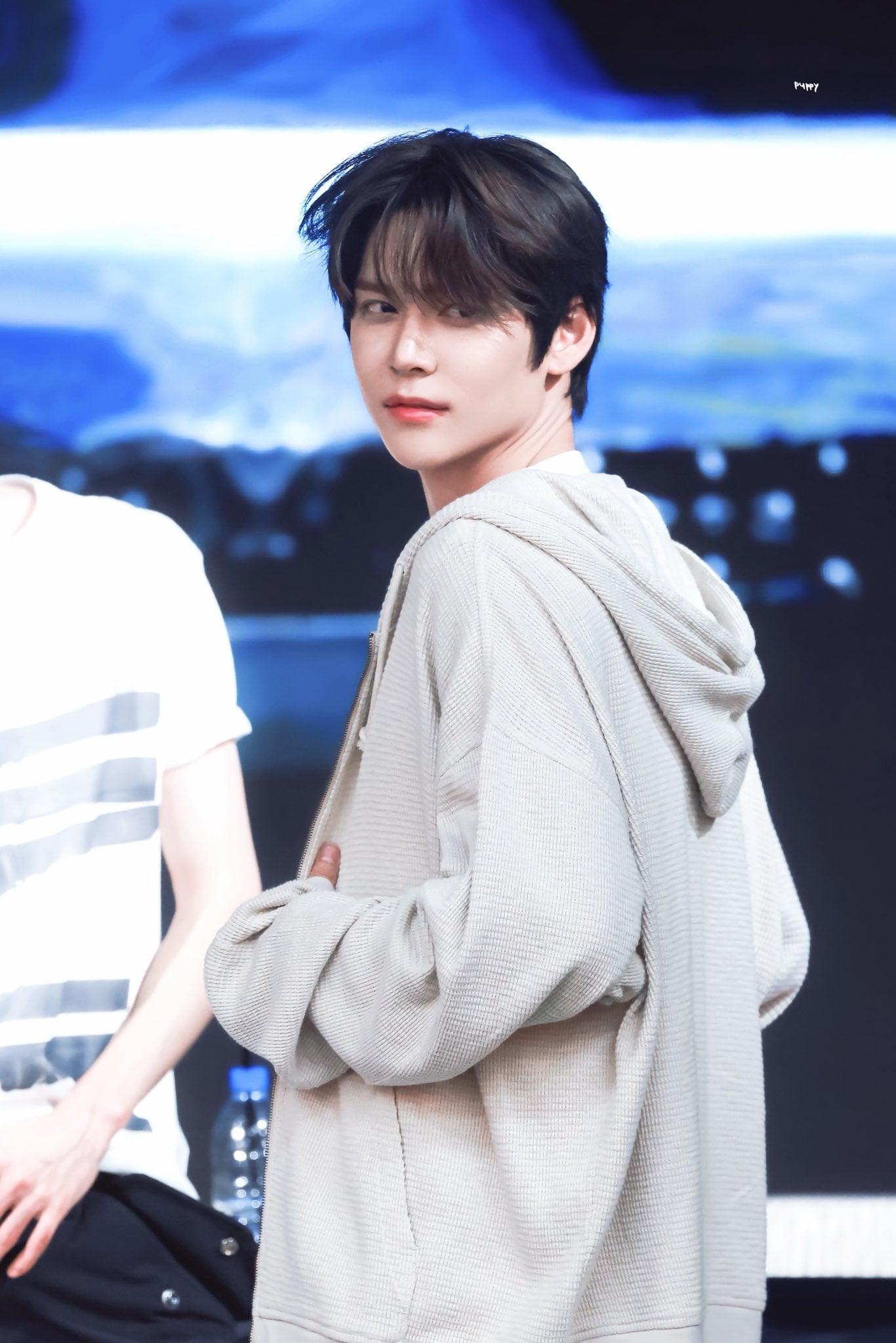 [잡담] 아 진짜 이 얼굴로 아이돌 해 주셔서 감사하다 | 인스티즈