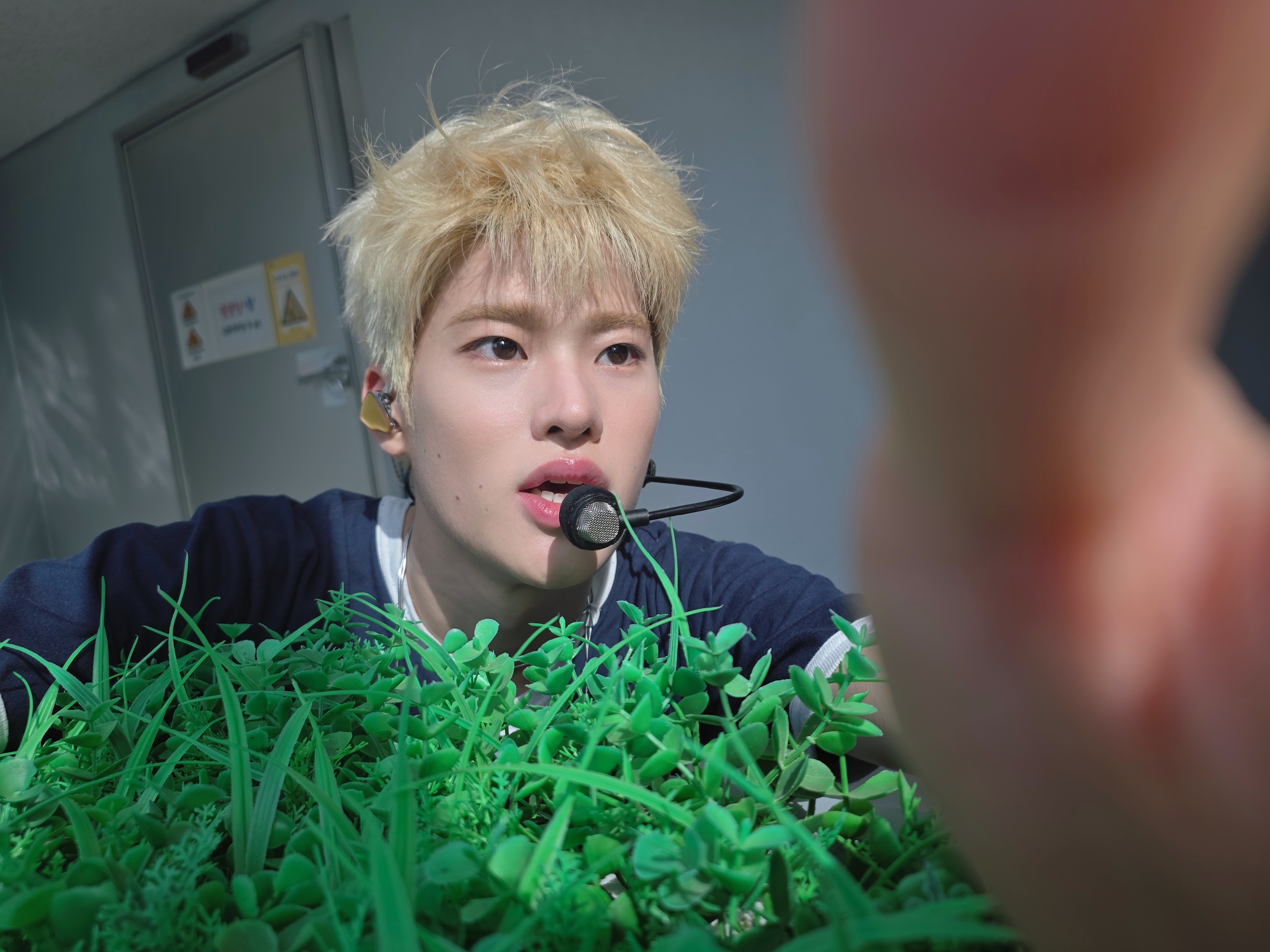 [잡담] 소희 인기가요 풀밭 셀카 와써 | 인스티즈