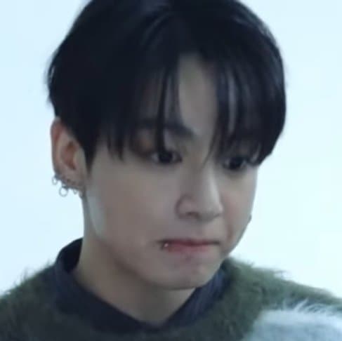 [잡담] 아니 정국 무대 안할땐 얼굴이 너무 ㄱㅇㅇ | 인스티즈