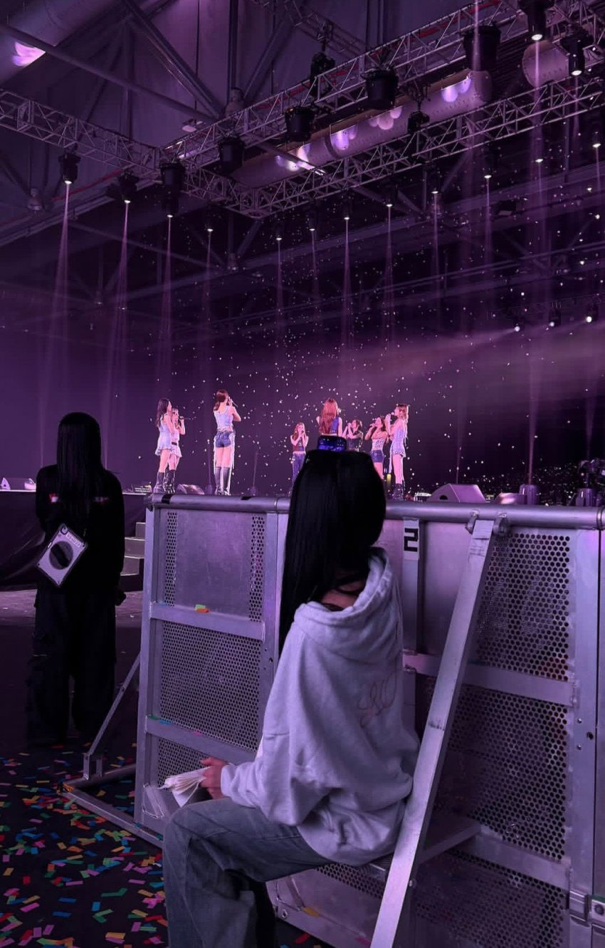 [정보/소식] 아이오아이 홍콩 콘서트 마지막날 9년만에 뭉친 아이오아이 10인 | 인스티즈