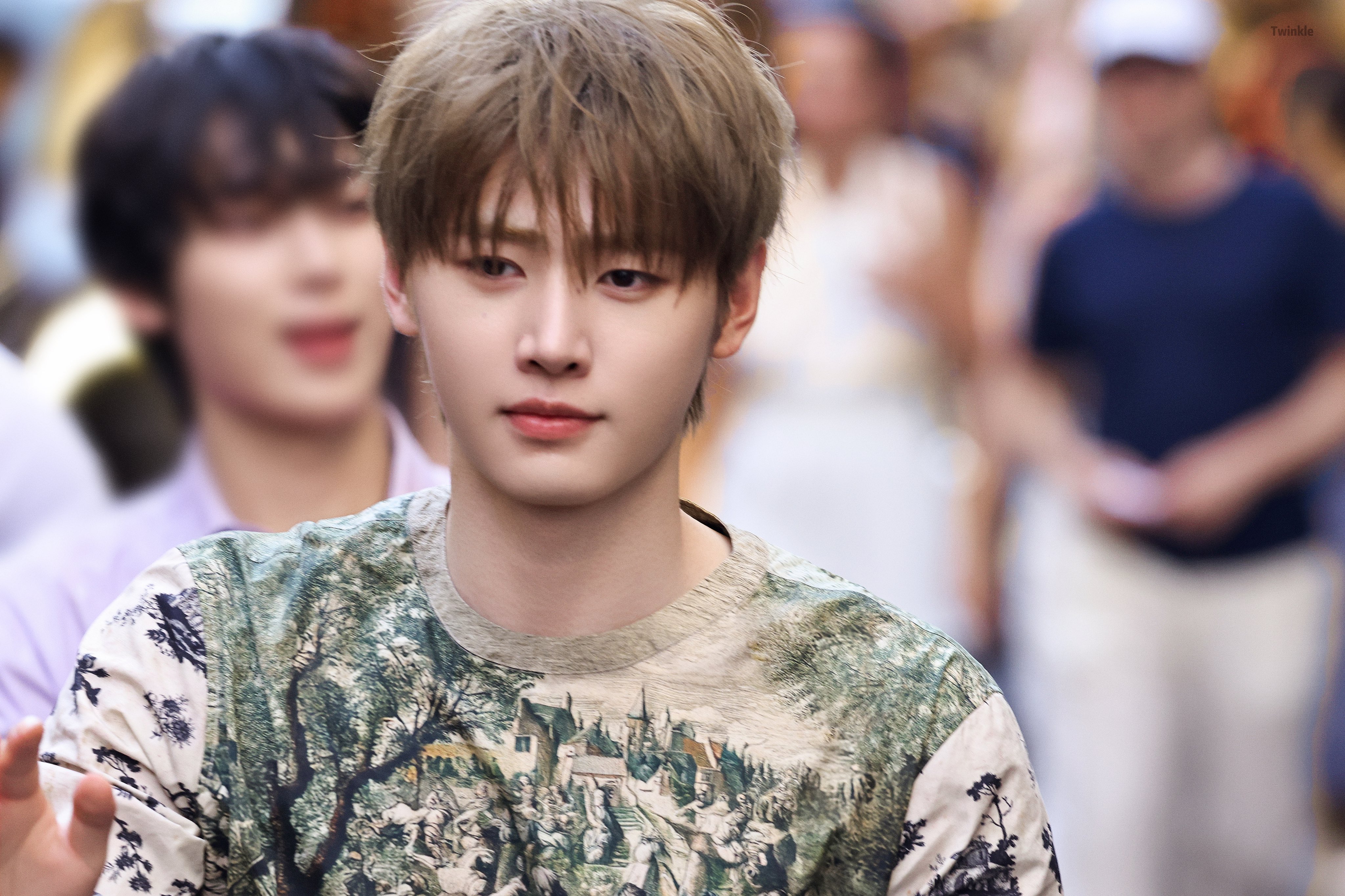 [잡담] 성훈이 염색하니까 진짜 느낌 새롭다 | 인스티즈