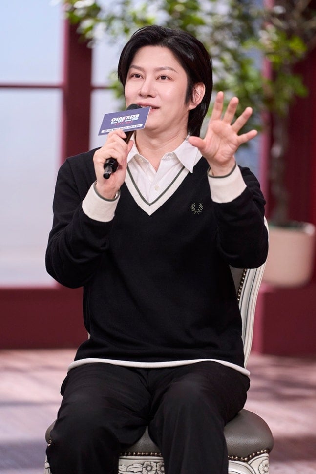 [잡담] '연애전쟁' 김희철, '아는 형님' 하차 심경… "집중 못 하는 내 모습 용납 안 돼" | 인스티즈
