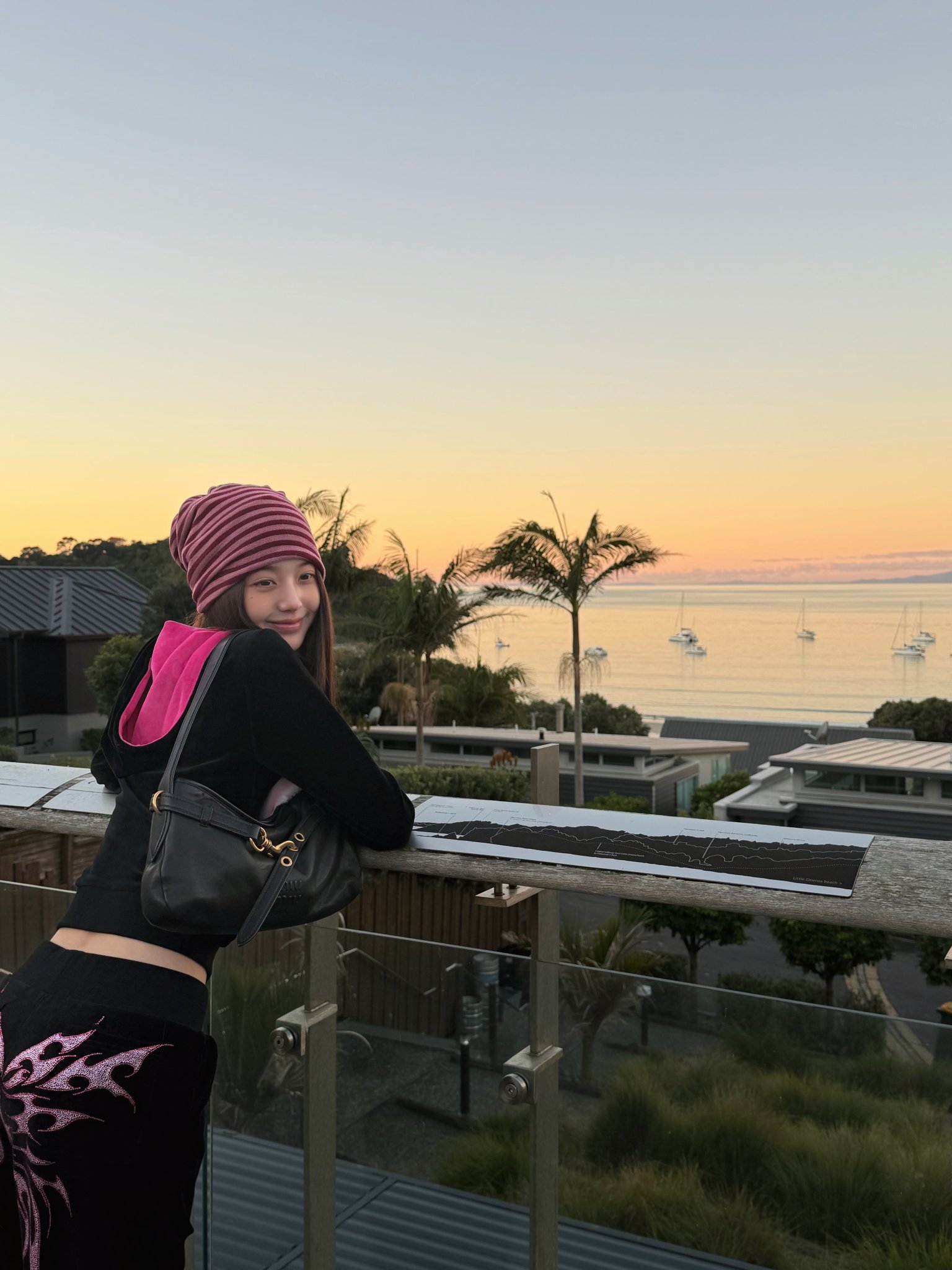 [잡담] 260622 장원영 인스타🌺🏝️🖤🩷 | 인스티즈