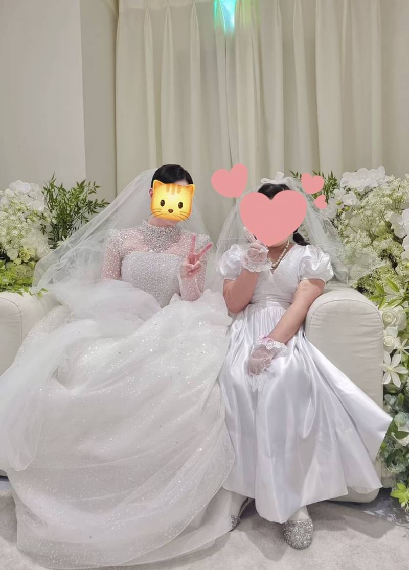 [잡담] 인스타에서 봤는데 친척 결혼식이라고 하던데 애를 왜 이렇게 갔을까 | 인스티즈