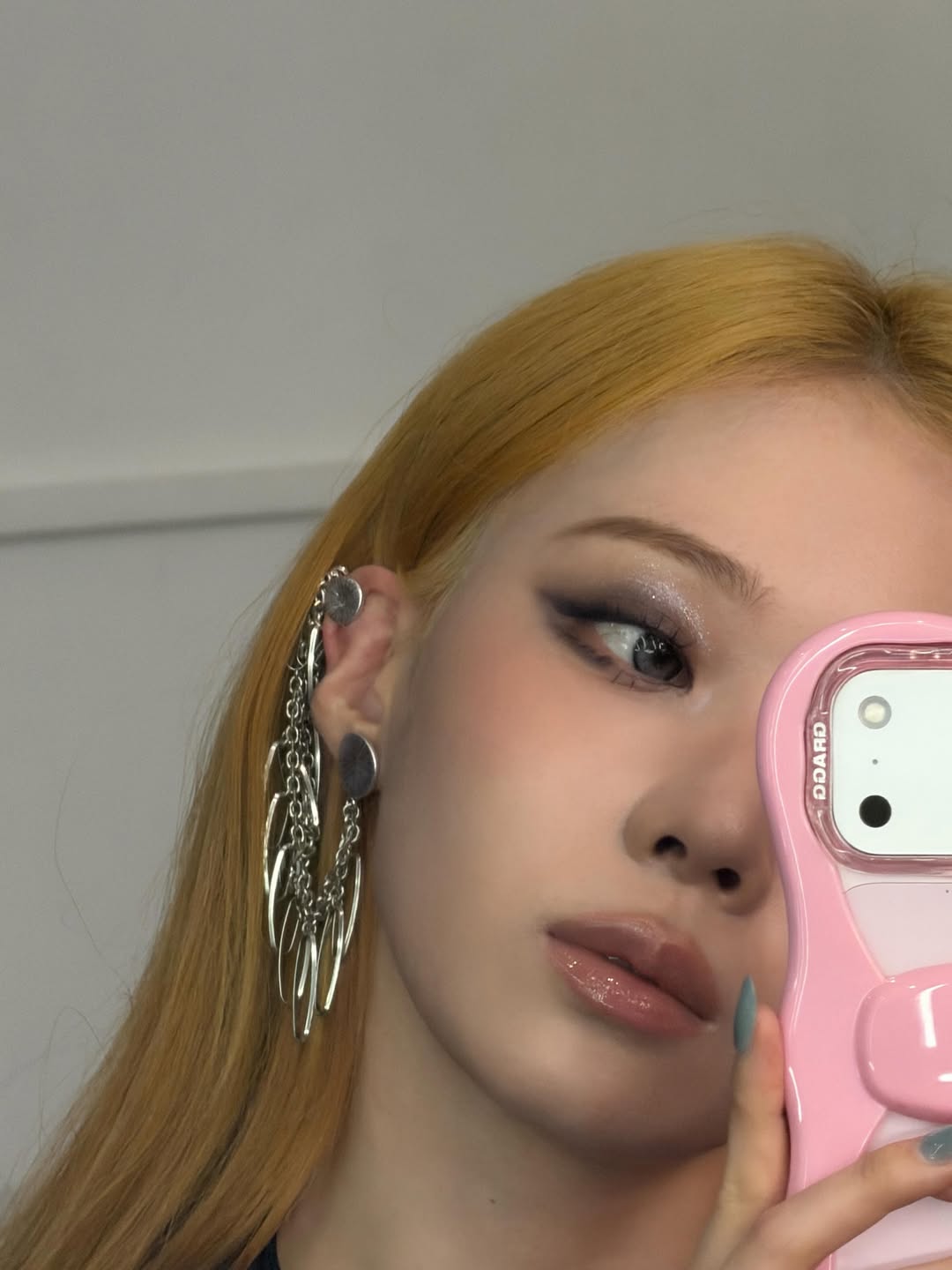 [잡담] 이게 케이스티파이보다 디자인은 예쁘지 않음?? | 인스티즈