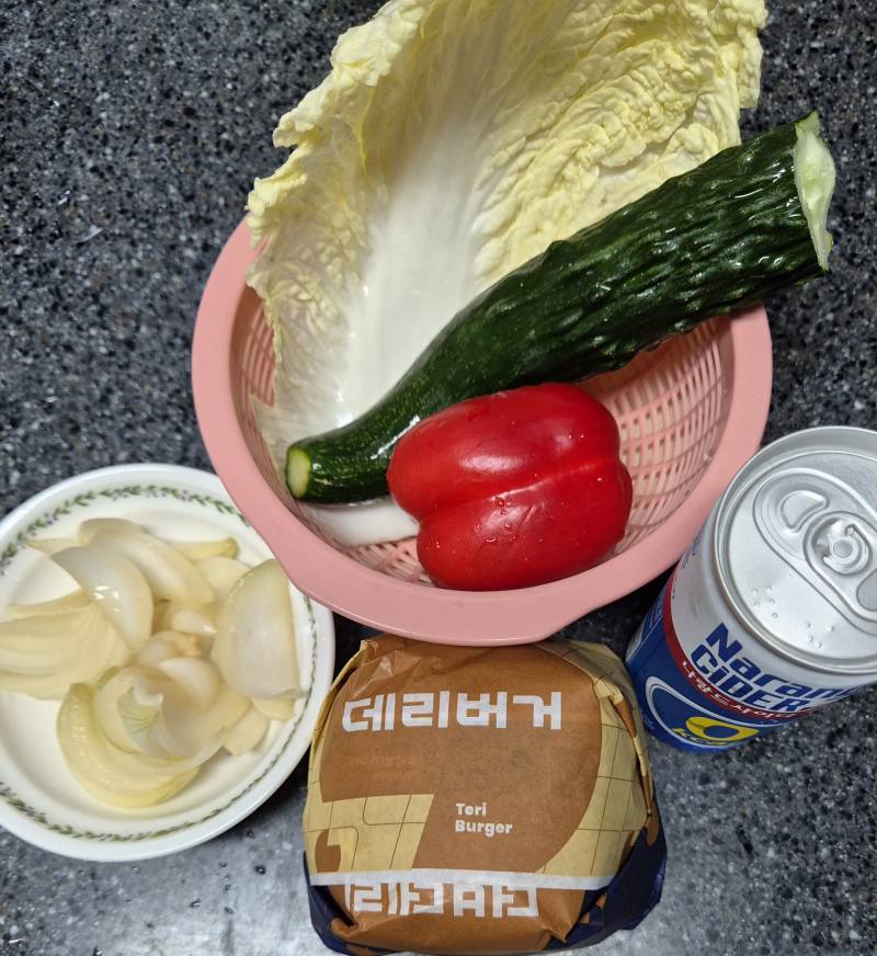 [잡담] 오늘 저녁은 데리버거🍔 | 인스티즈